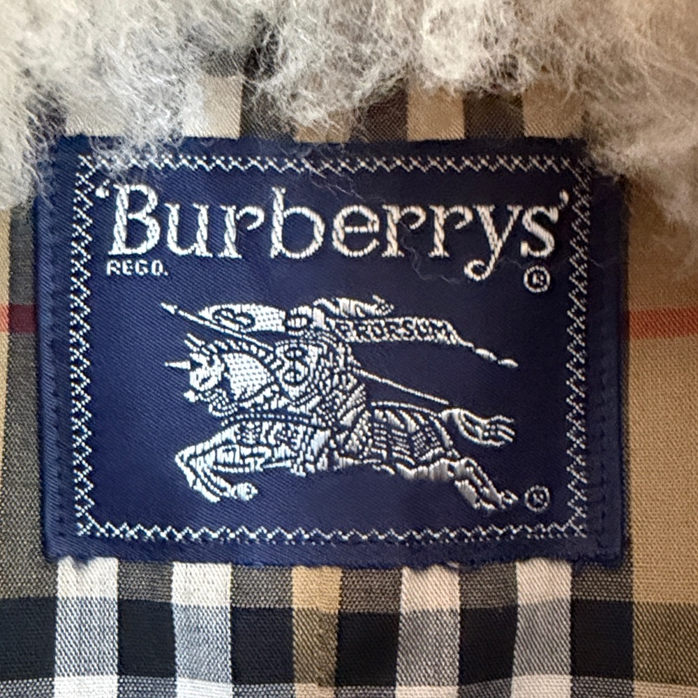Vintage Burberrys Nova Check Trench Coat
Size 20 Long/XL Timeless Classic - Picture 8 of 16